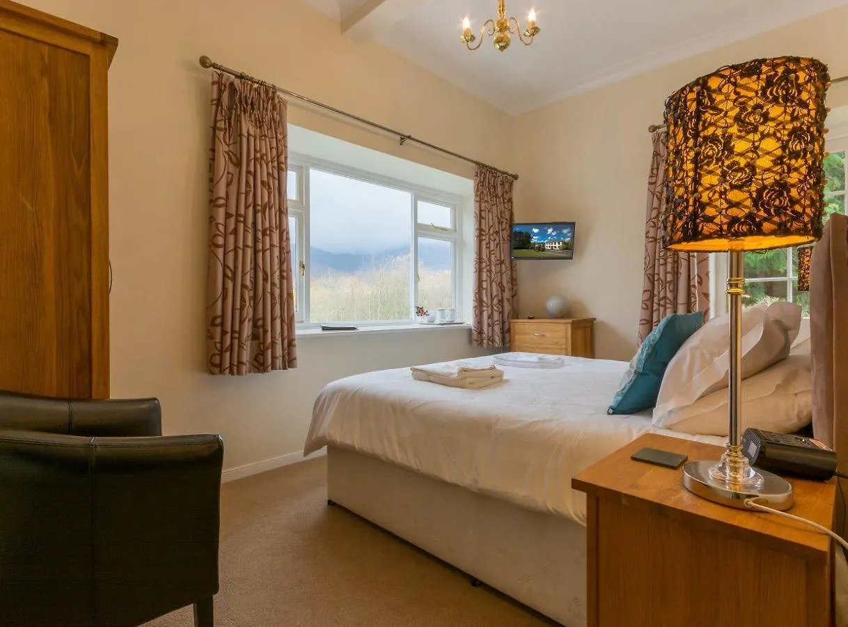 Powe House Bed & Breakfast 4*