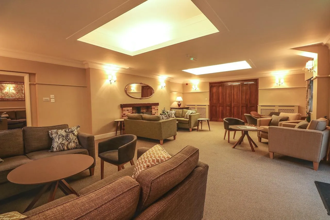 Briery Wood 4*