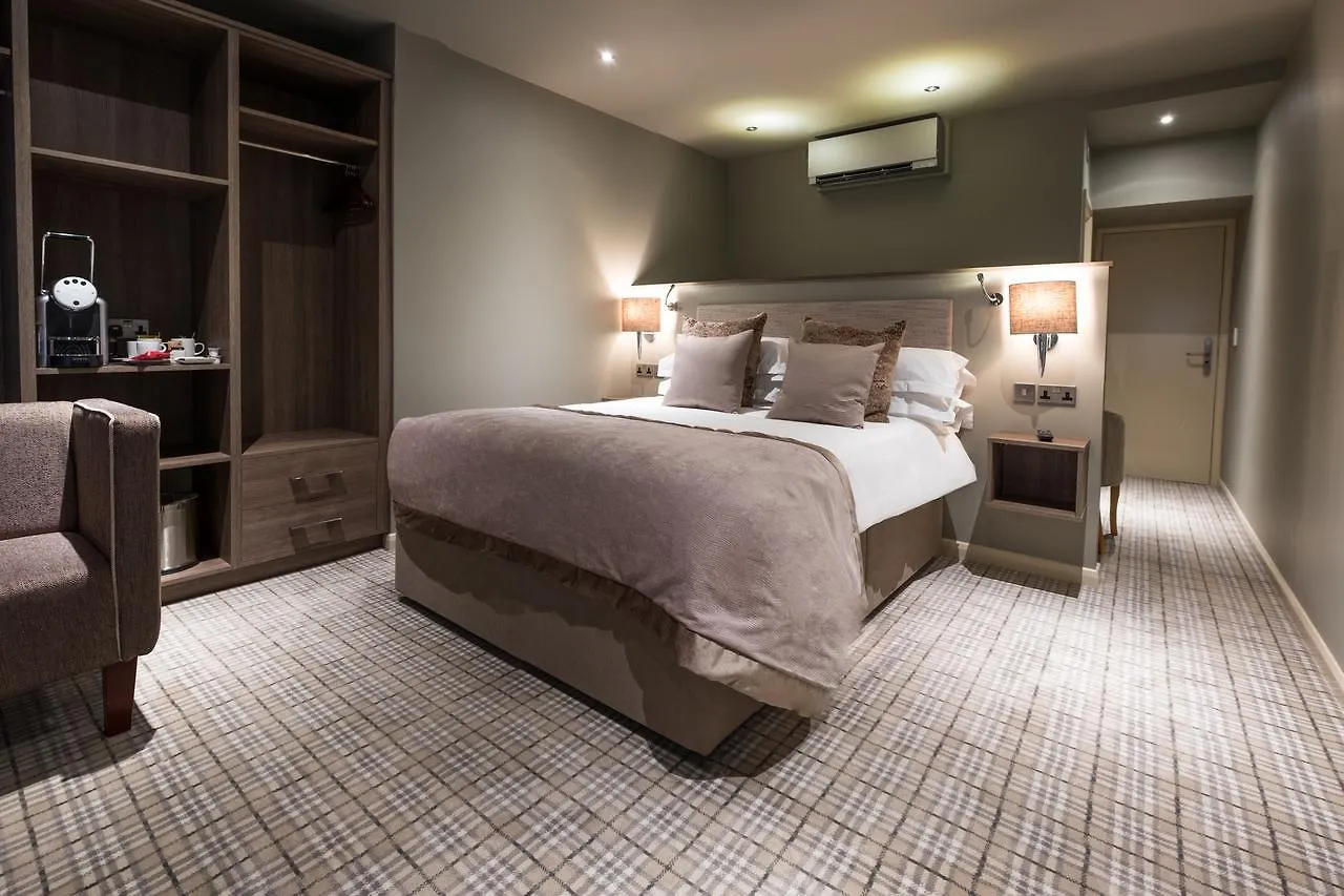 Hotel The Grand At 3*