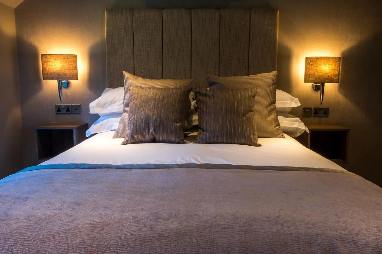 Hotel The Grand At 3*