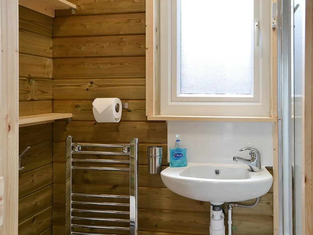 Treehouse Cabin * Westward