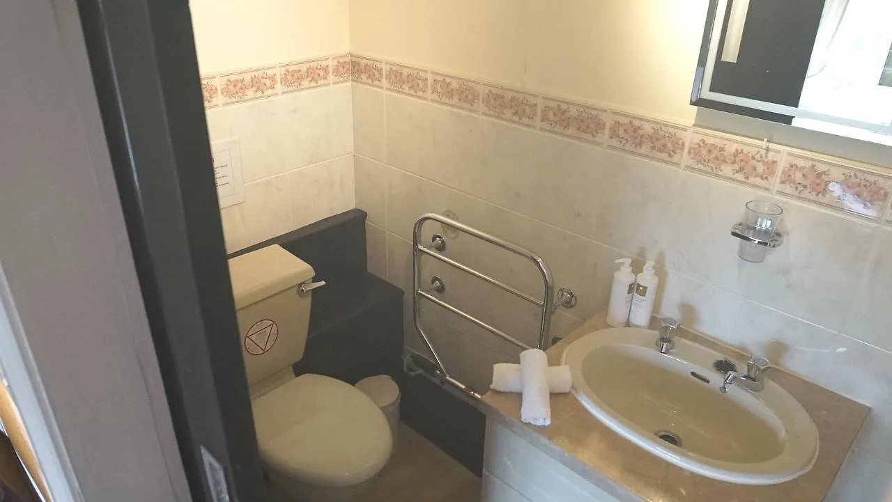 Bed & Breakfast Wheelgate 4*