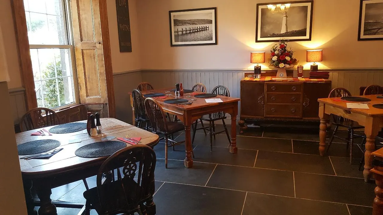 The Ship Bed & Breakfast 3*