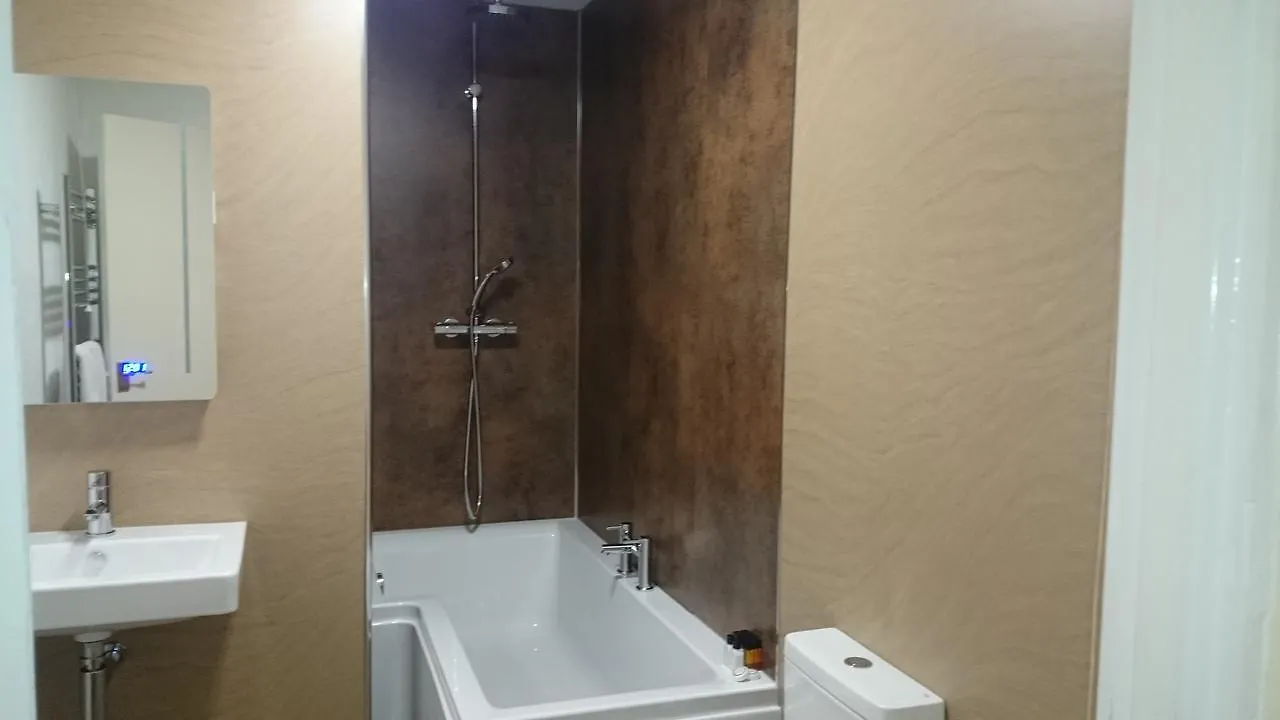 The Silverdale 3*