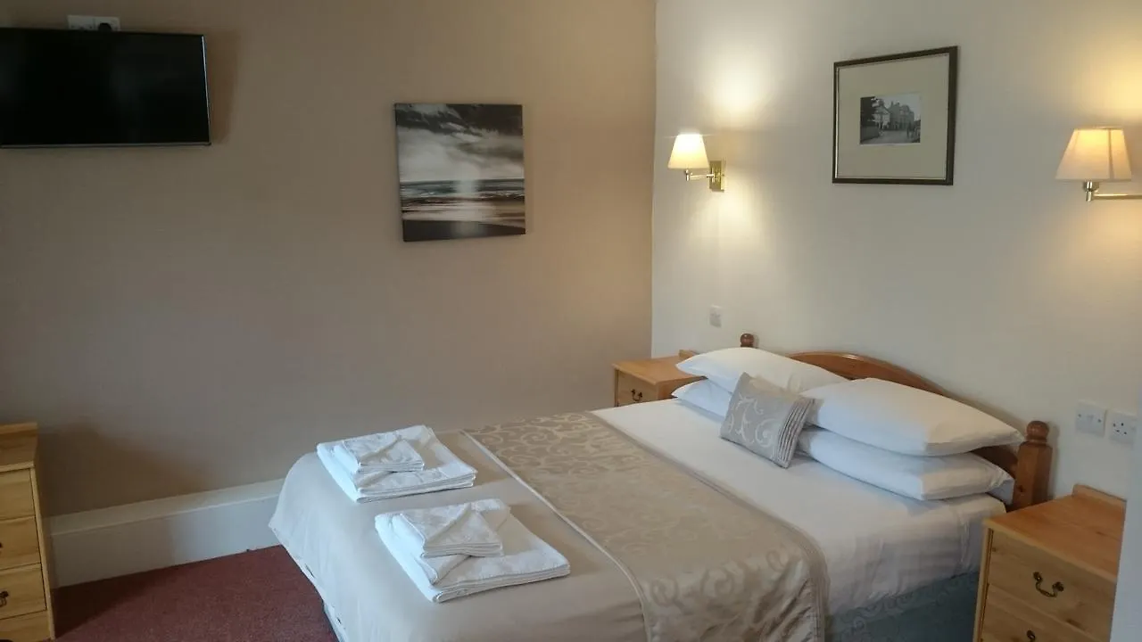 The Silverdale 3*