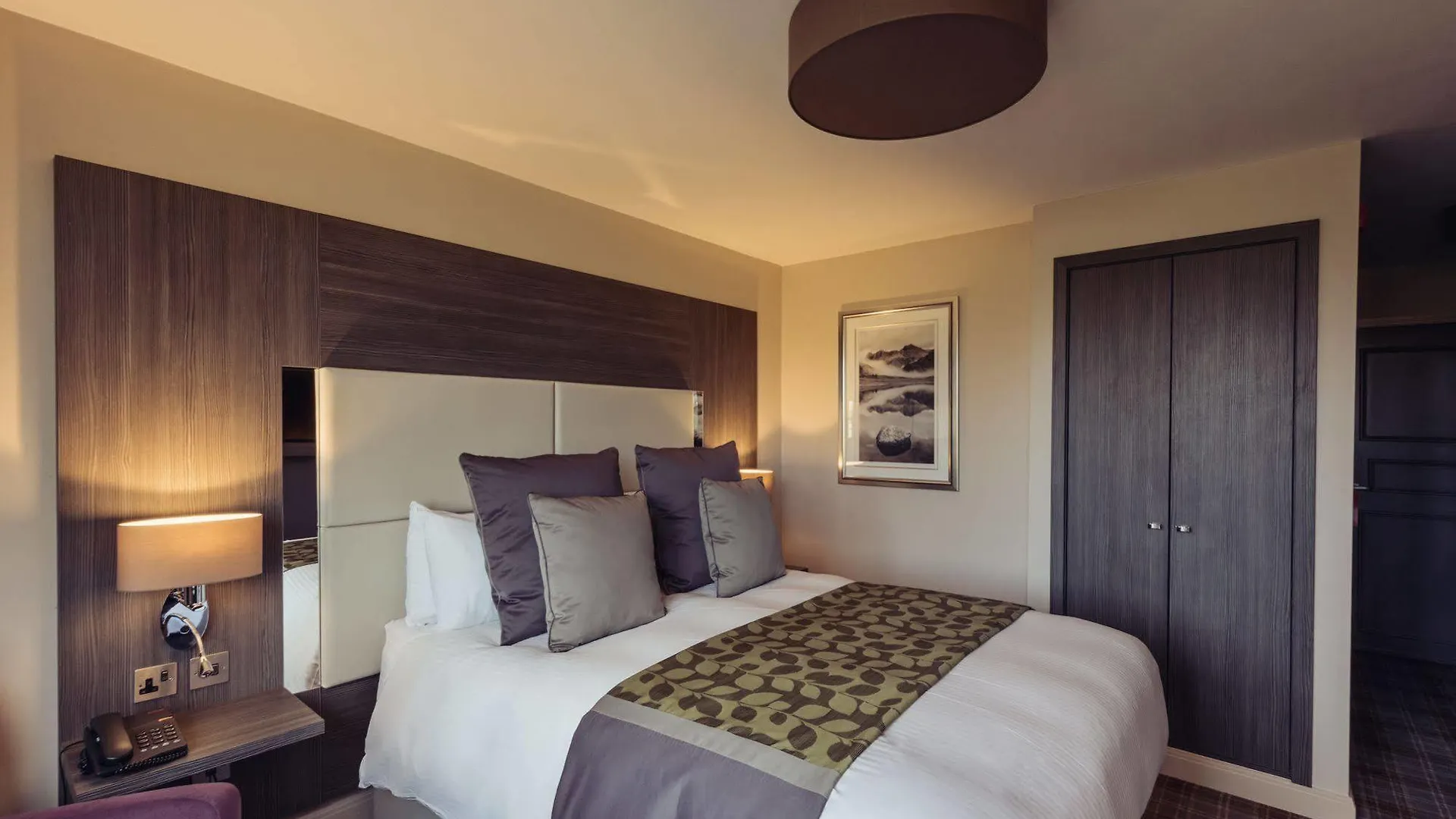 Abbey House Hotel