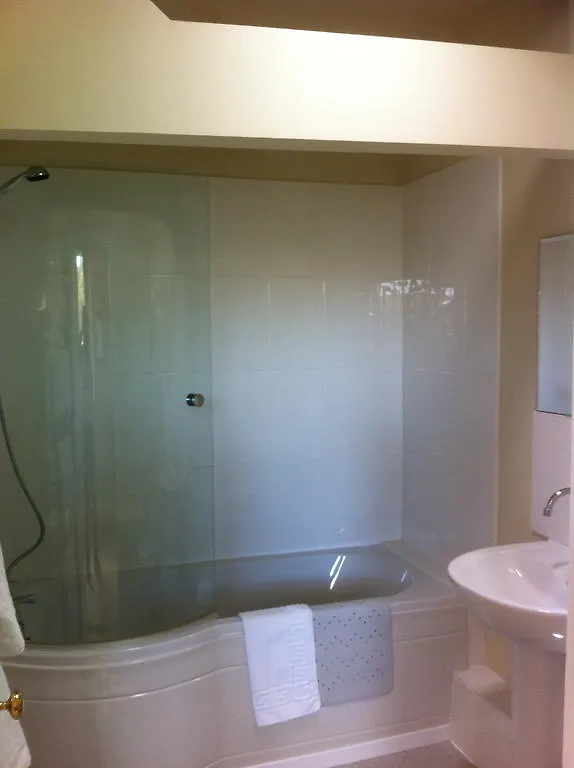 فندق مبيت وإفطار Foxcroft 4*