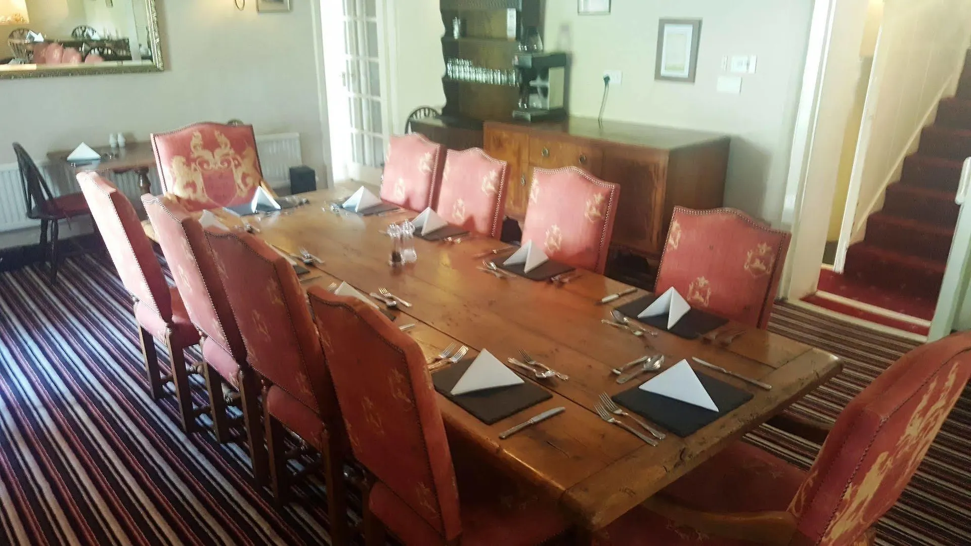 Bower House 3* إسكاديل