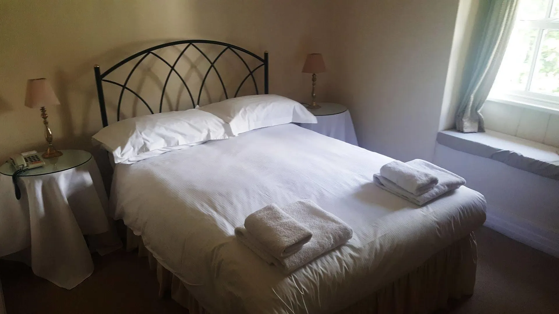 Bower House 3*