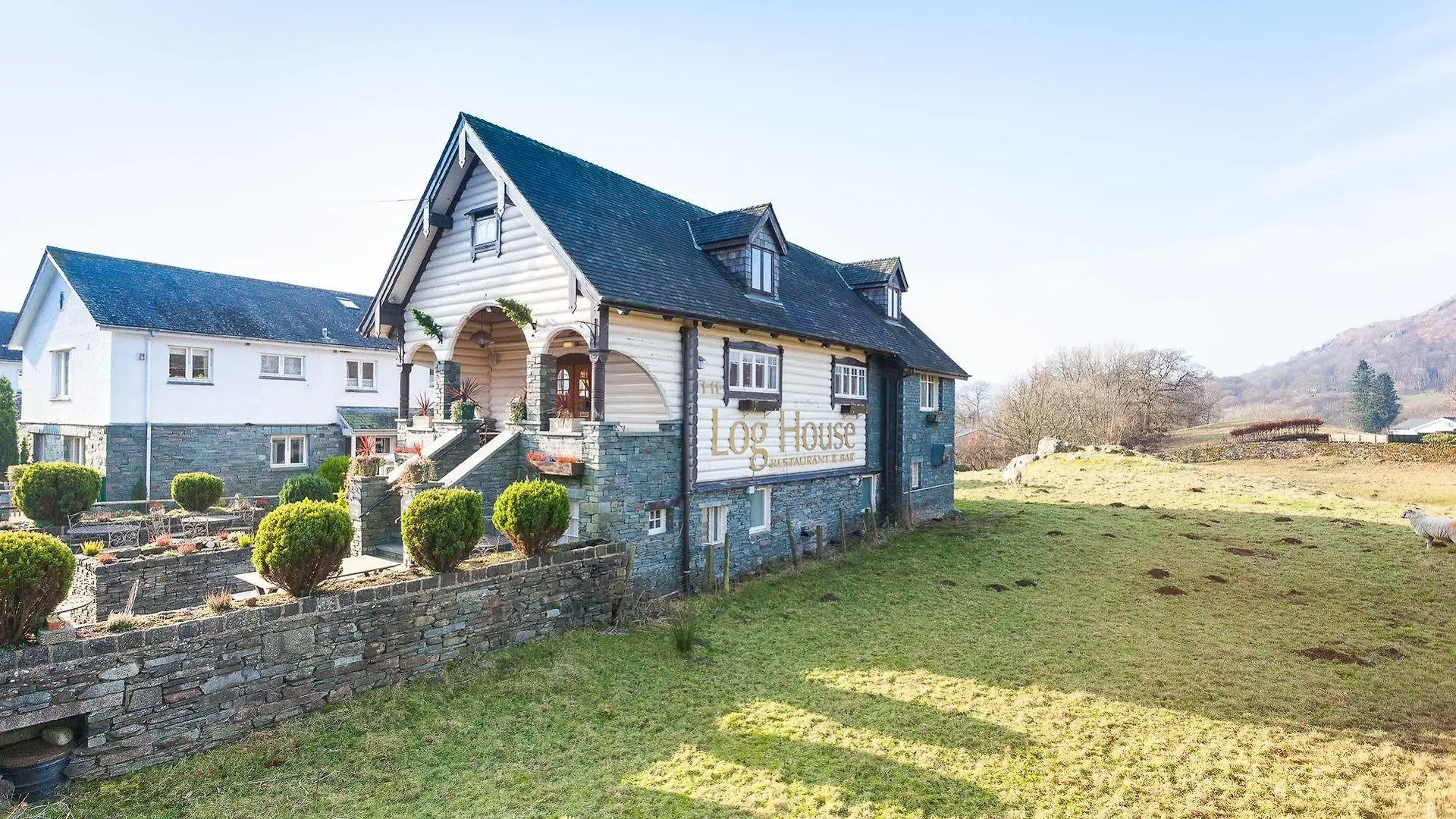Log House 4*