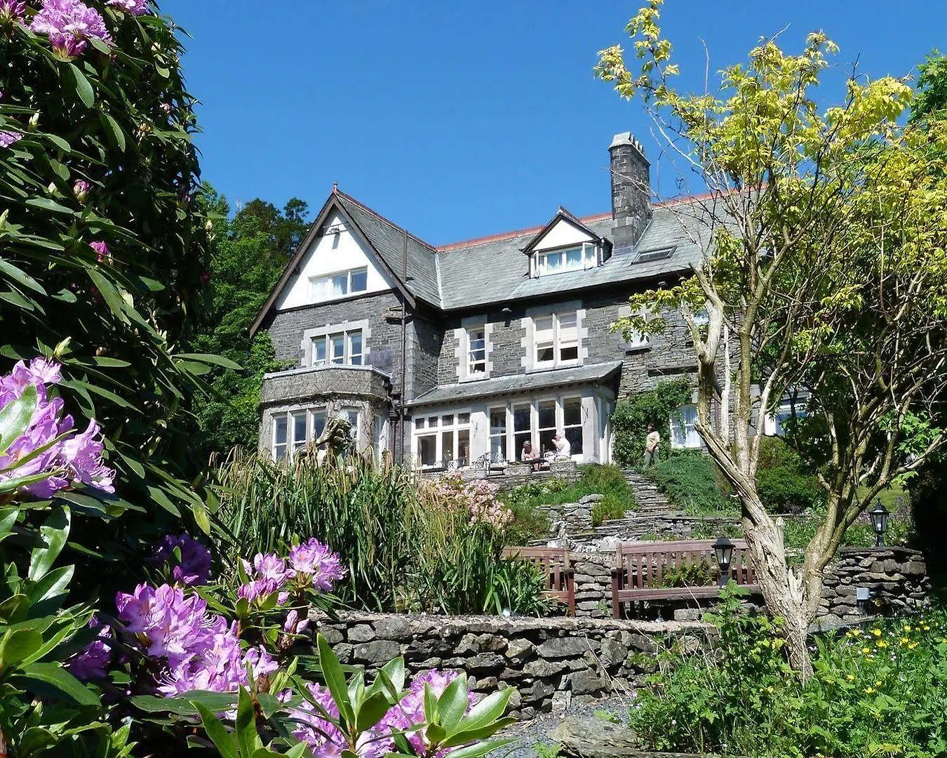 Sawrey House Country 3*