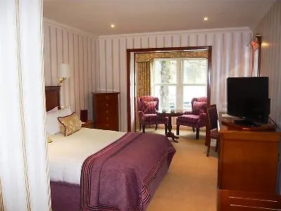 And 4* Lakeside