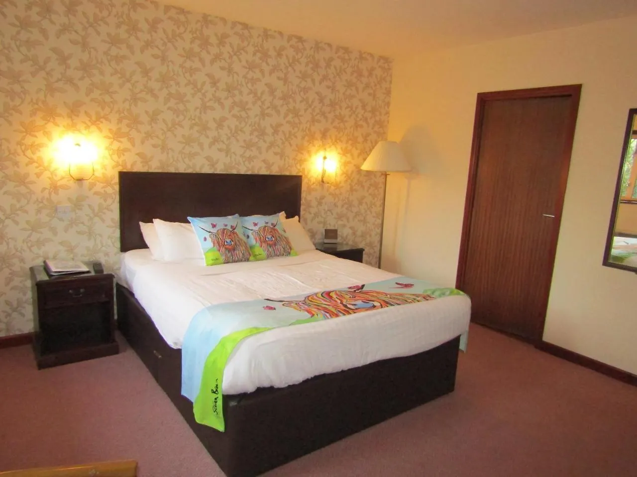 Hunters Hotel 3*