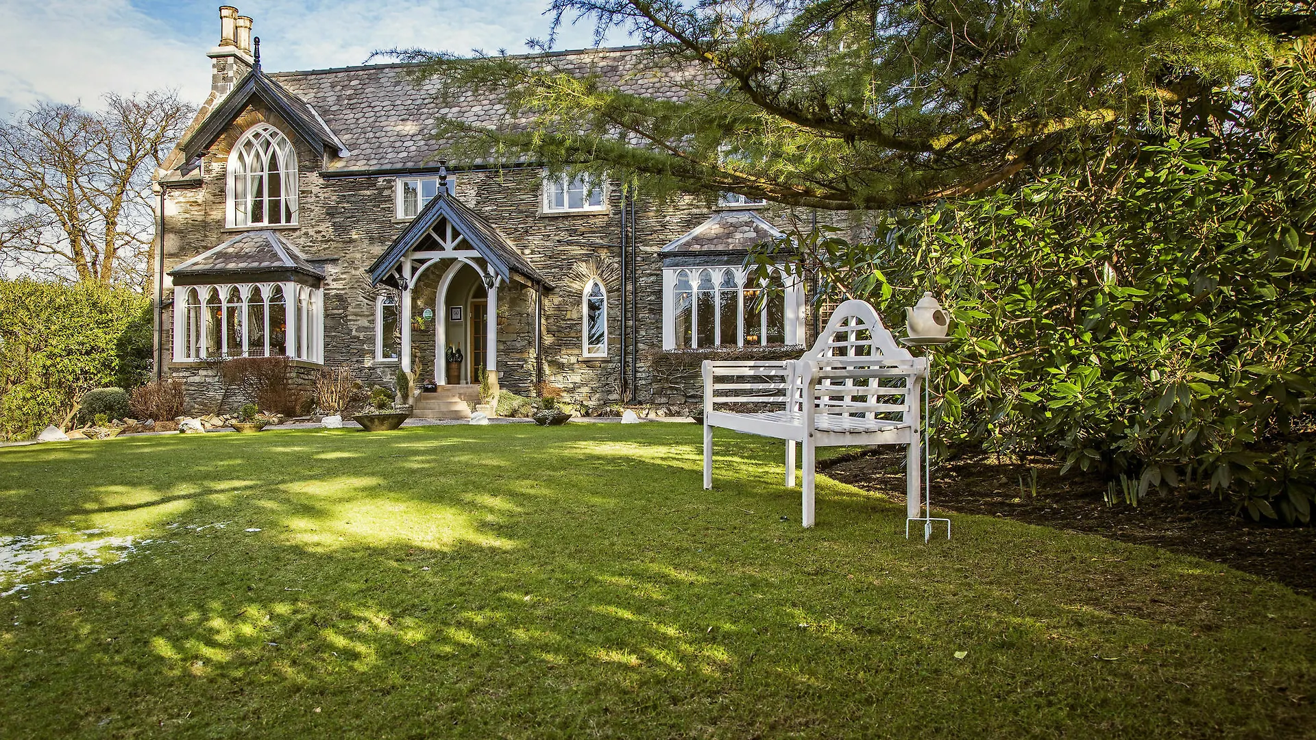 Cedar Manor