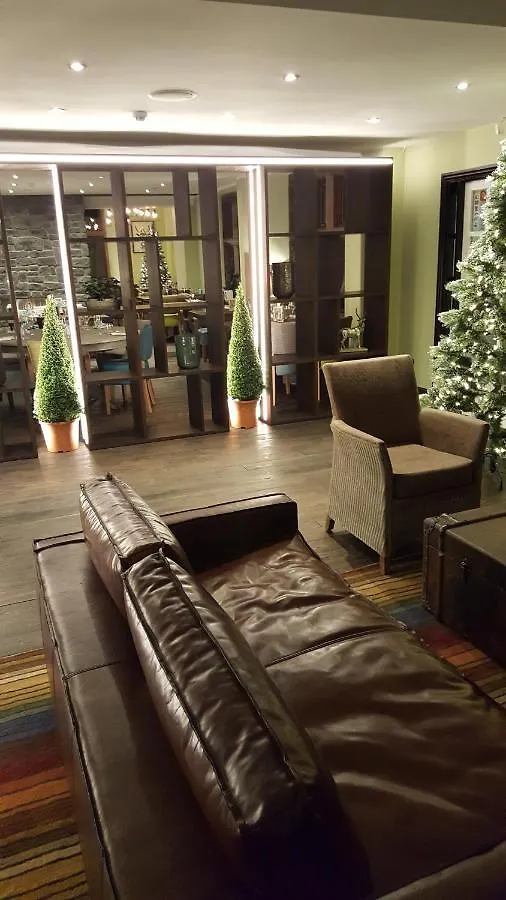 Отель Stonecross Manor Кендал