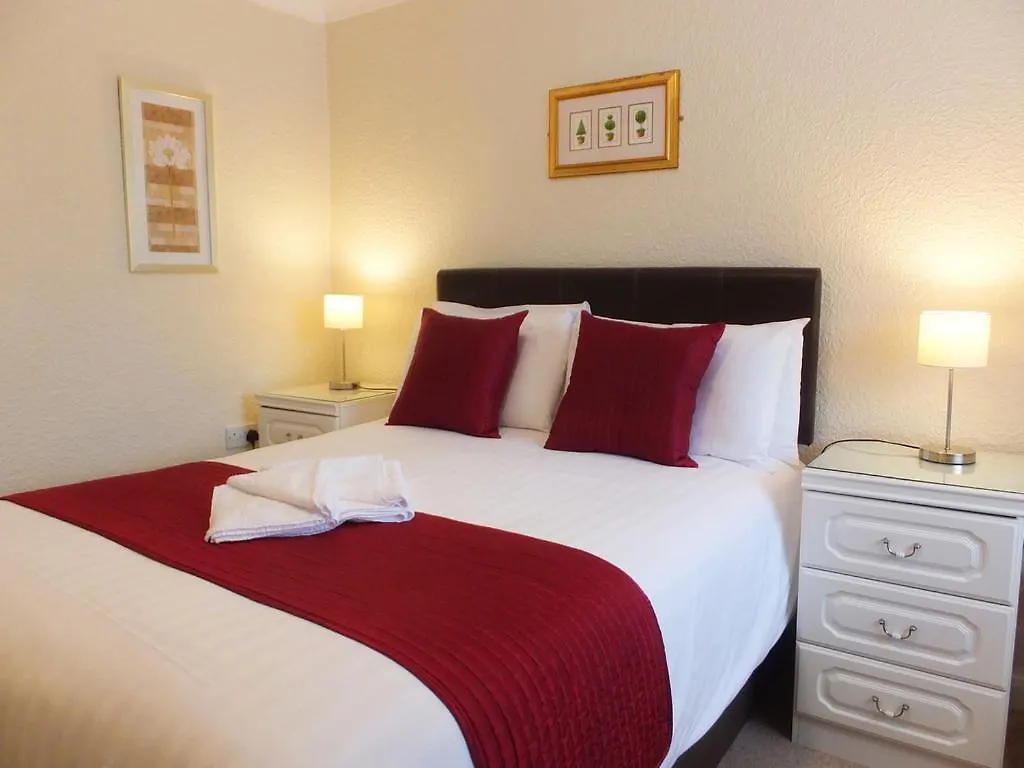 Guest house Holmlea Exclusively For Adults 3*